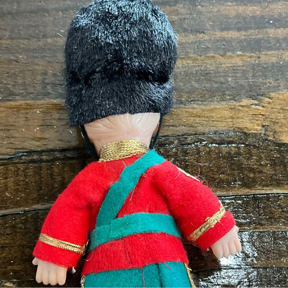 Unique Vintage this cute